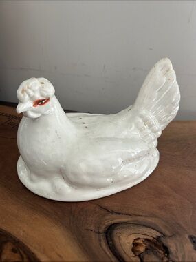 Ceramic Rooster Chicken Hen Rustic Country Decor White Red Nesting Top Only